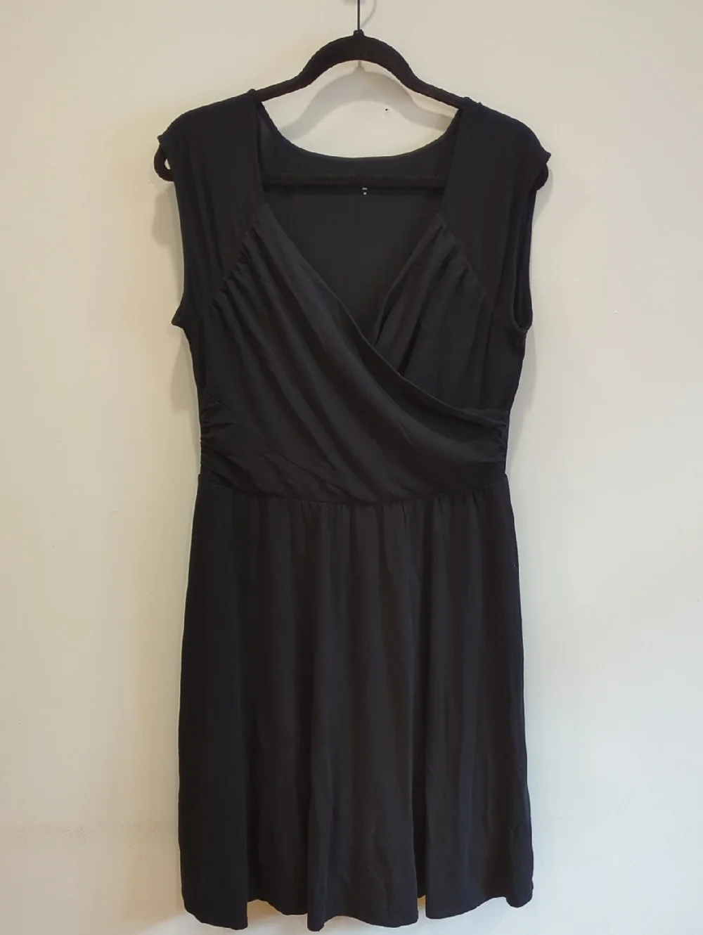 Garnet Hill Black Sleeveless Wrap-Style Mini Dress Medium Minimalist Classic - Picture 1 of 7